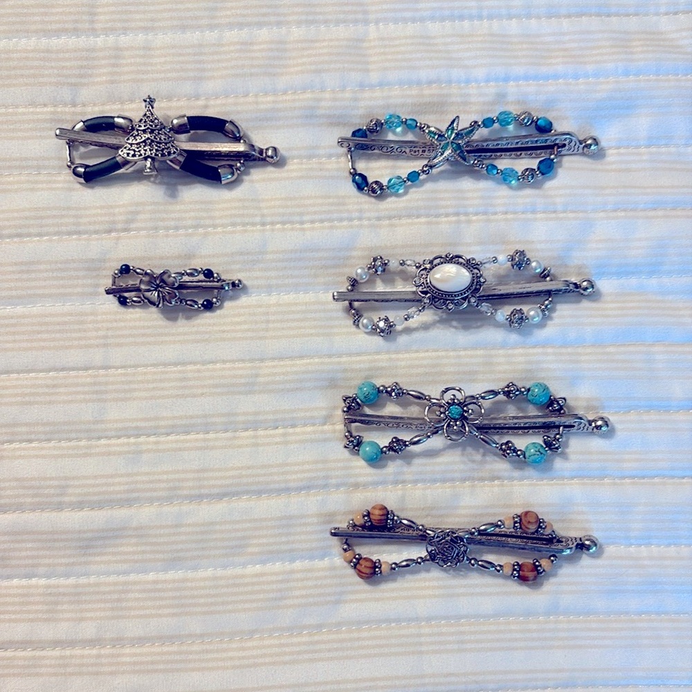 Lilla Rose Flexi clips
XS (1)
Small (1)
Medium (4)

OBO for all.